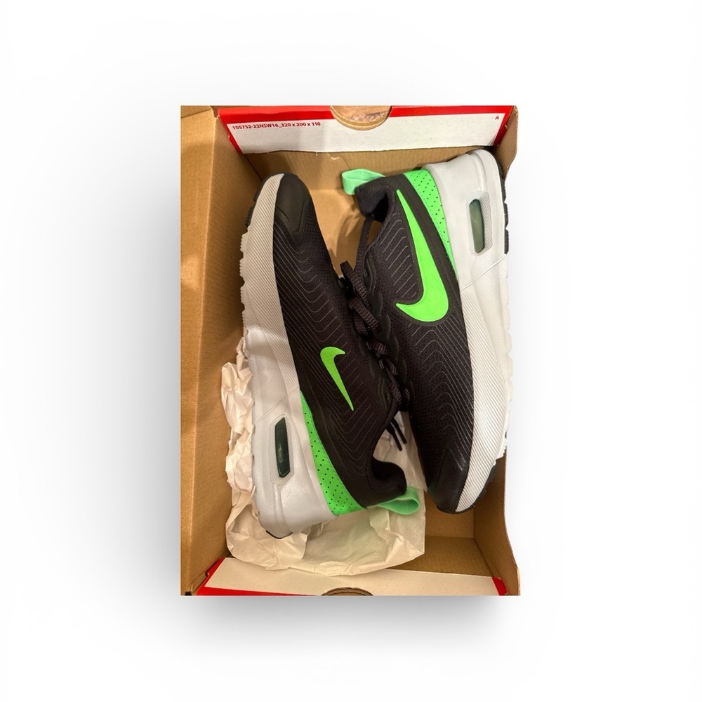 Nike Air Max Nuaxis Men's running shoe | sneakers | men’s size 7 | women’s 8.5 - Picture 3 of 14